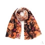 Stylowy szal damski z wzorem róży brązowo-pomarańczowy